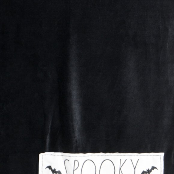 Rae Dunn Halloween SPOOKY Bat Black Fleece Throw Blanket Patch 50x70 NEW 2021 - Picture 3 of 6